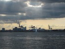 Foto: der majestätische Anblick von Kopenhagen am Abend eines windarmen Segeltages